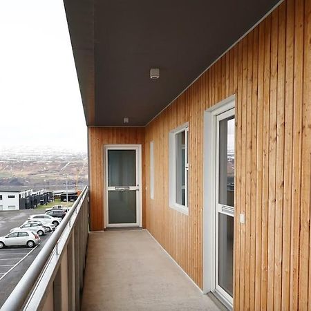 Nice & Cozy Two Bedroom Apartment With A Balcony Akureyri Exterior photo