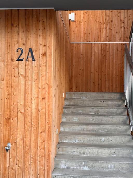 Nice & Cozy Two Bedroom Apartment With A Balcony Akureyri Exterior photo